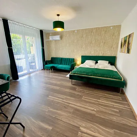 Greenea Apartman Apartment *